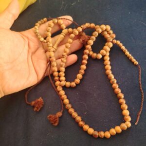 سبحه العود الكمبودي 100حبه 2 عداد 8ملي