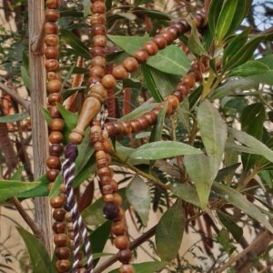 سبحه العود الكمبودي 100 حبه 8 ملي 2 عداد