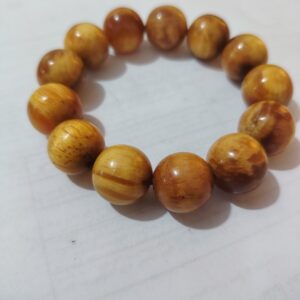 سوار من خشب الصنوبر الطبيعي العنبري